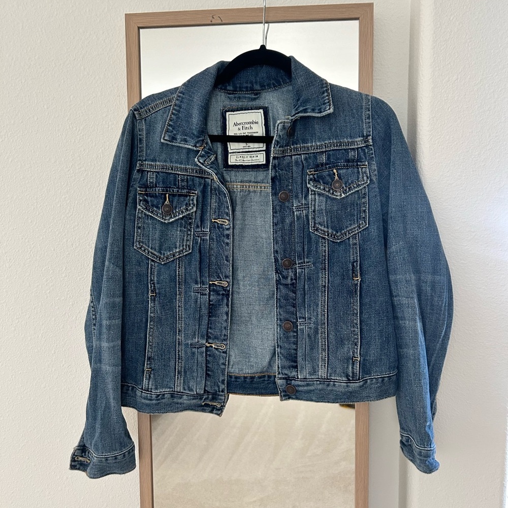 Abercrombie & Fitch Jean Jacket Size Small